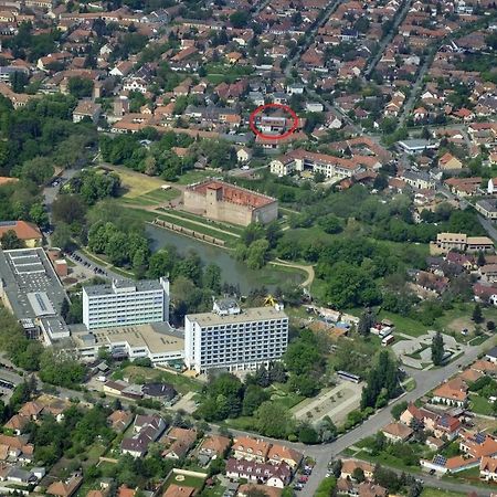 Bibor Apartman Gyula Εξωτερικό φωτογραφία