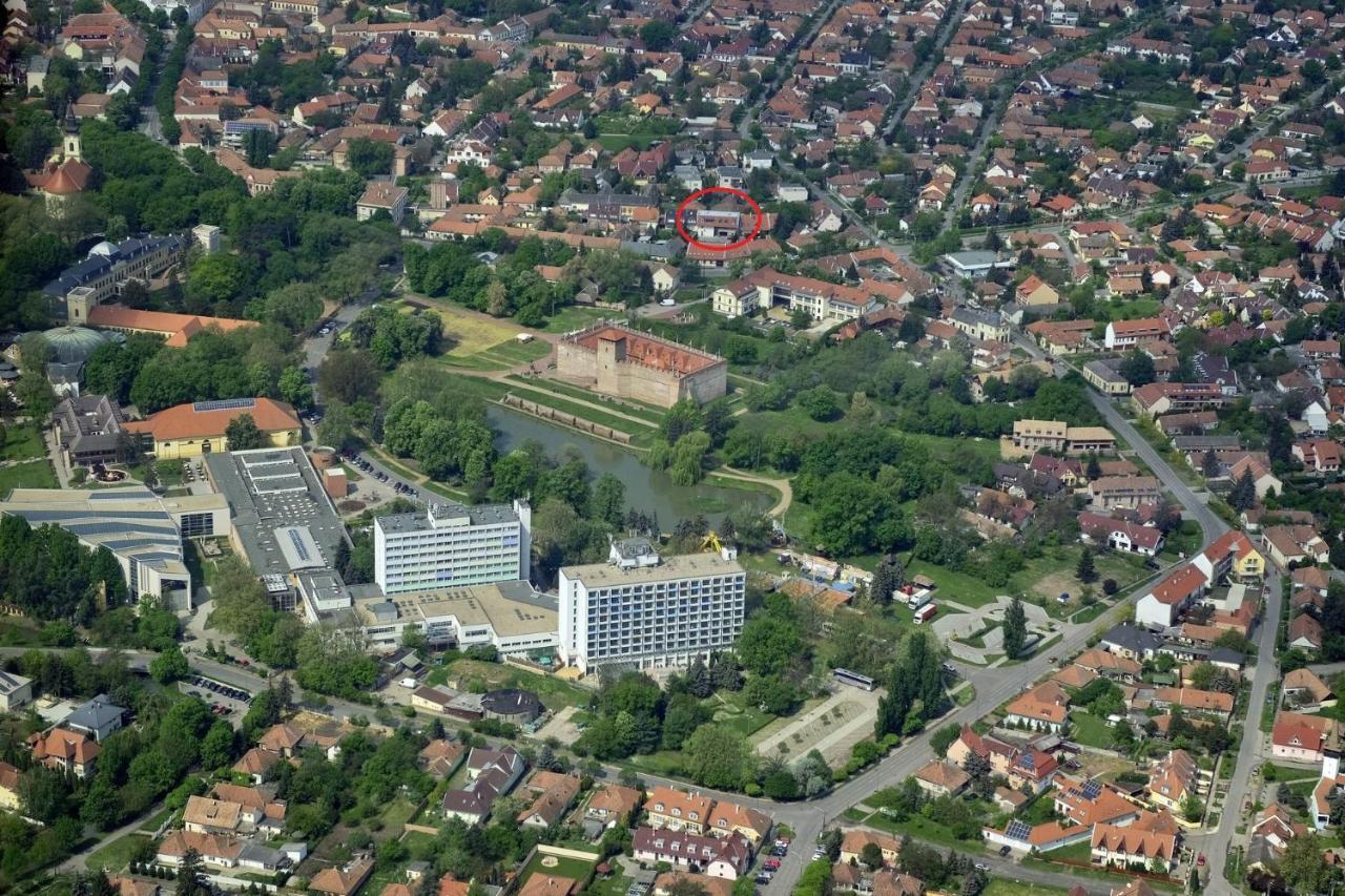 Bibor Apartman Gyula Εξωτερικό φωτογραφία